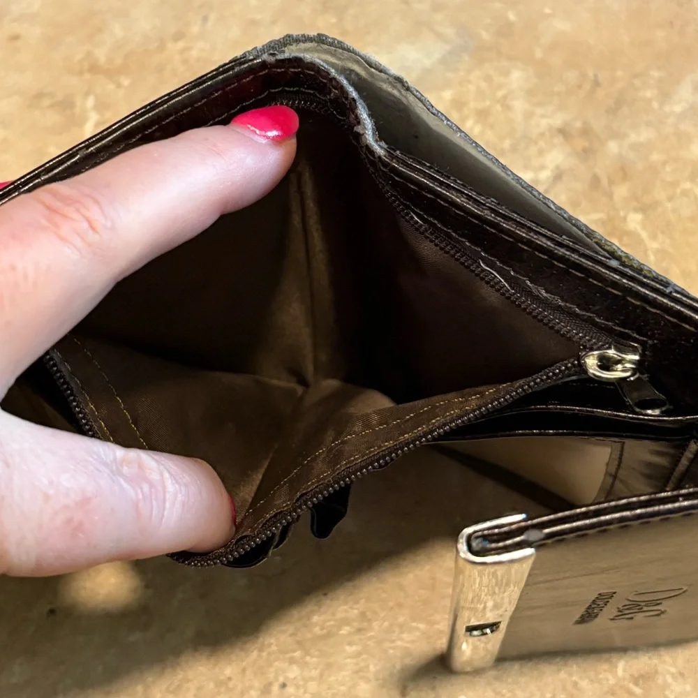 D&G Wallet Black Faux/Leather Wallet Repair Project As Is
